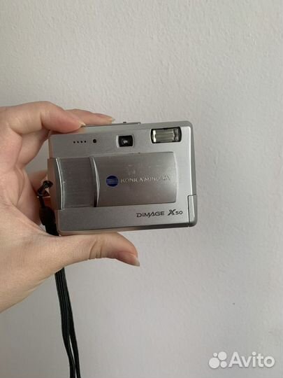 Компактный фотоаппарат konica minolta