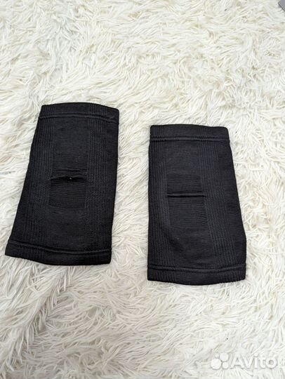 Наколенники