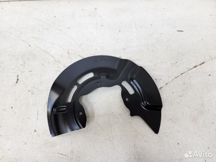 Пыльник тормозного диска левый Kia Sportage 4