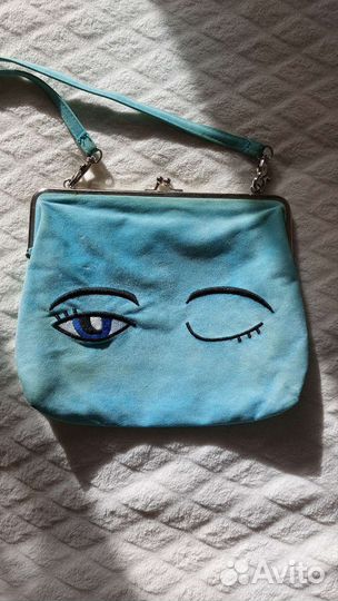 Сумка на длинном ремешке