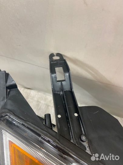 Фара передняя правая Ford Fusion CBK 1.6L