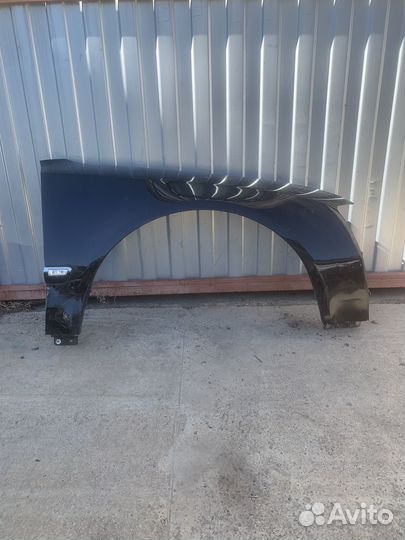 Крыло правое Audi A8 d3 03-10 гв