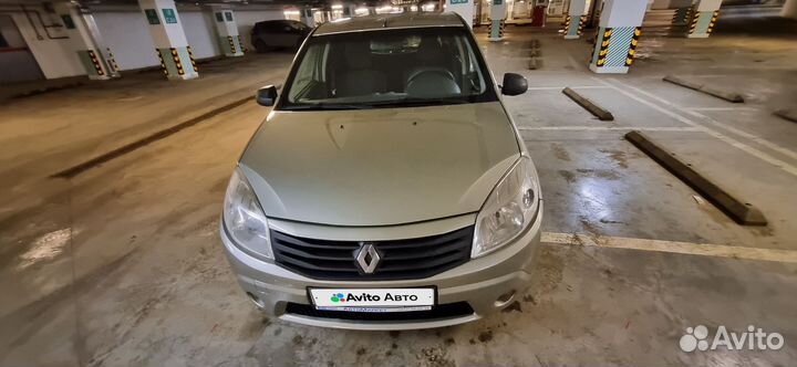 Renault Sandero 1.6 AT, 2011, 147 000 км