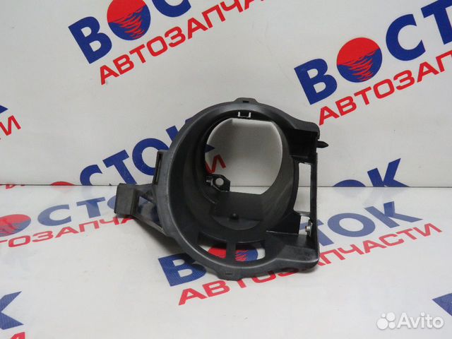 Кронштейн туманки Право toyota porte NNP10