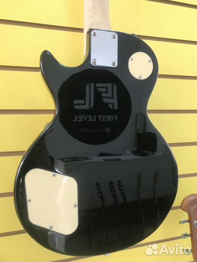 Электрогитара