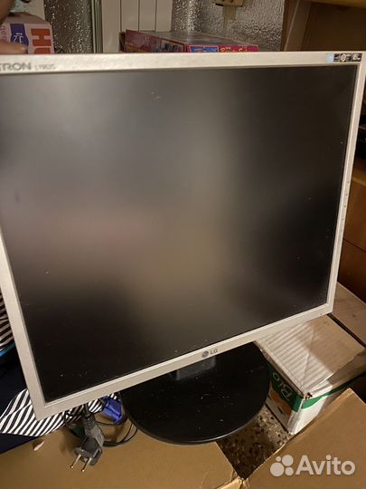Монитор LG
