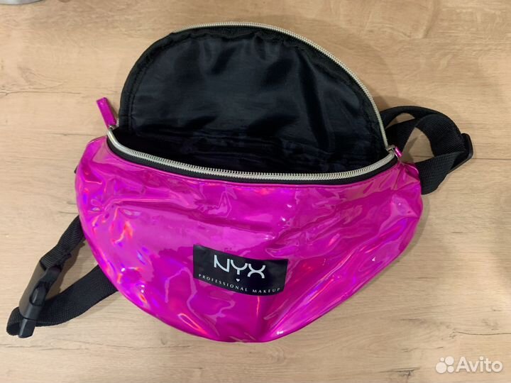 Поясная сумка