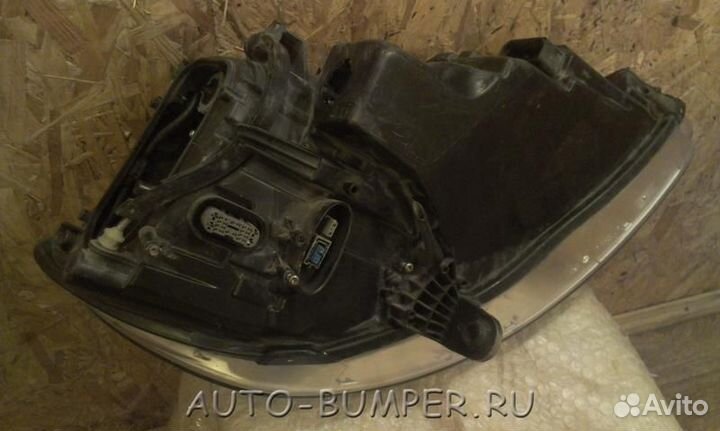 VW Golf 5 Plus 2005- Фара левая (ксенон)