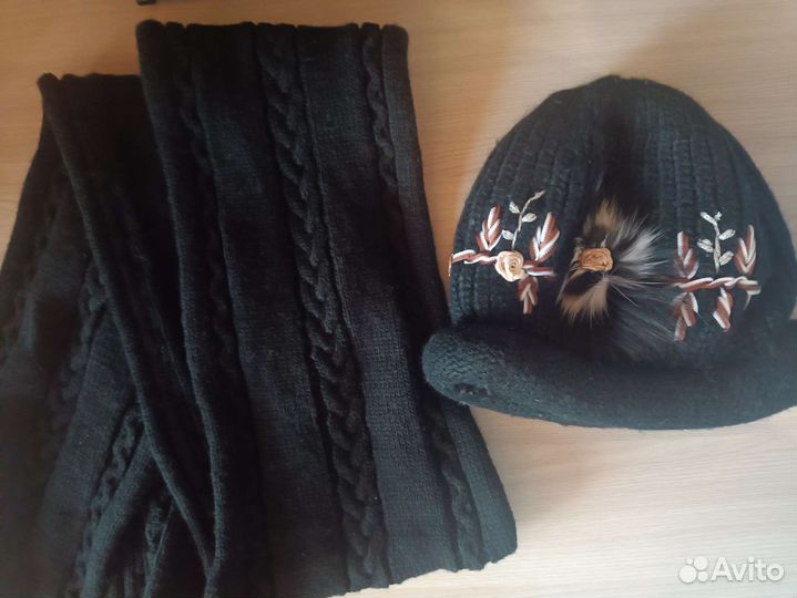 Шапка женская вязаная зимняя