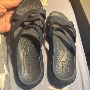 Саббо crocs w6