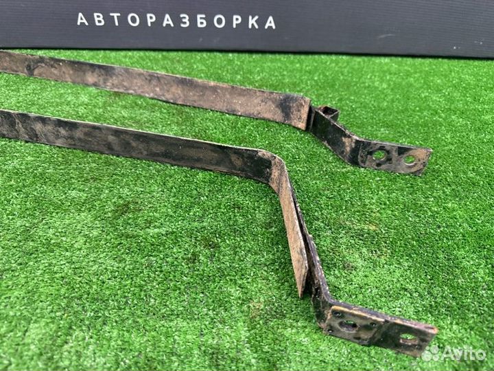 Лента крепления топливного бака Hyundai Tucson Jm