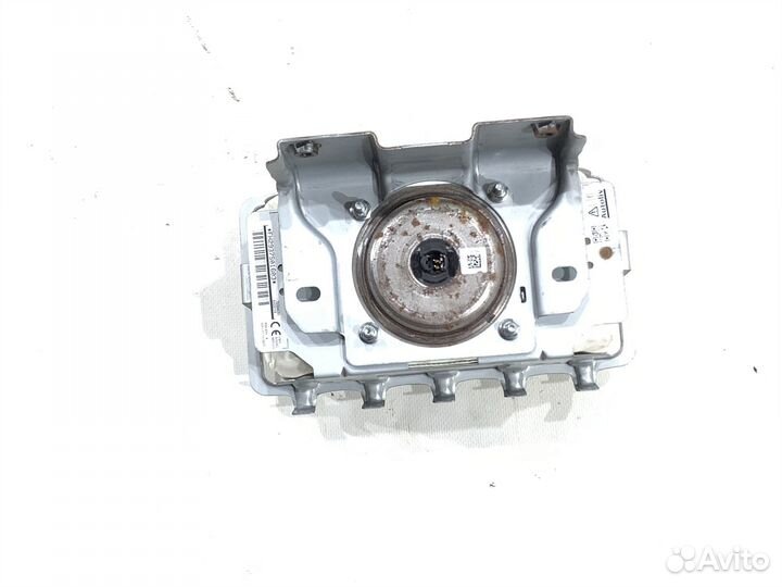 Подушка безопасности пассажира Mitsubishi