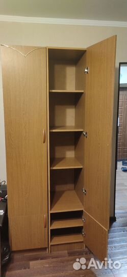 Шкаф