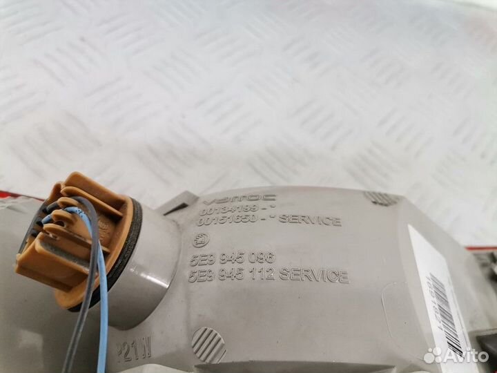 Фонарь задний правый Skoda Octavia 3 (A7) 2015