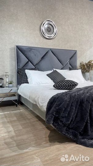 Кровать двуспальная