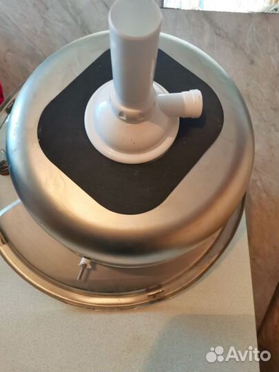 Раковина для кухни с смечителем б/у недолго