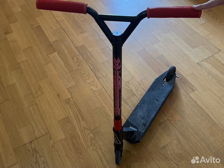 Самокат трюковой