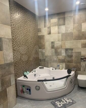 3-к. квартира, 124 м², 5/7 эт.