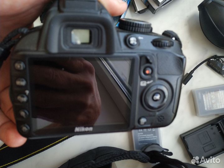 Зеркальный фотоаппарат nikon d3100 с 35mm, 50mm