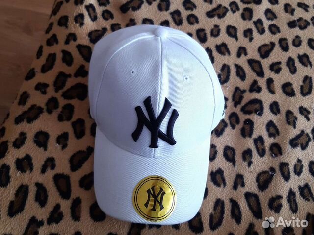 Бейсболка белая мужская