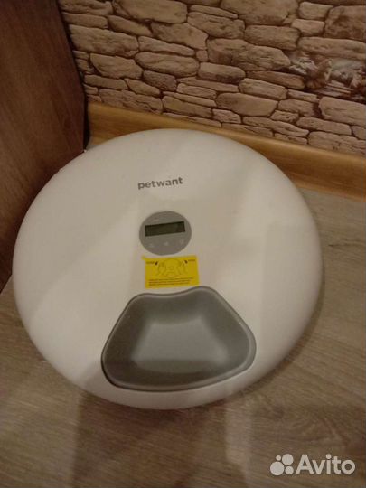 Автокормушка для кошек