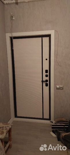 Дверь металлическая в квартиру в наличии