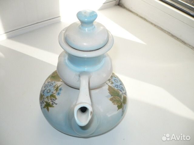 Фарфоровый кувшин с крышкой СССР