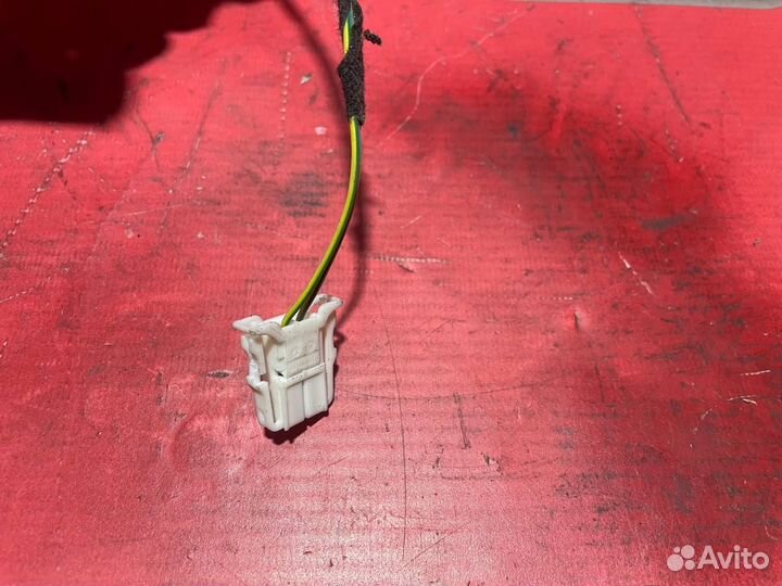 Мерседес 164 166 204 штекер блокировки лючка топли