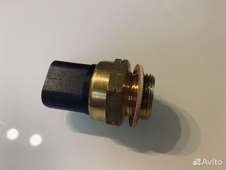 Датчик включения вентилятора Opel