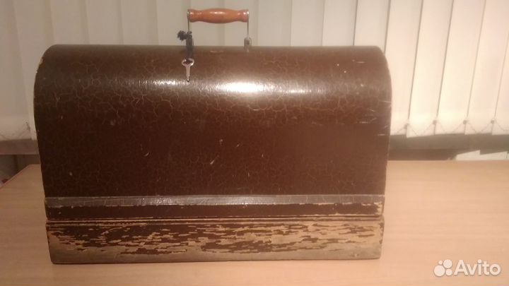 Швейная машина класса 1М 1958 г. СССР рабочая