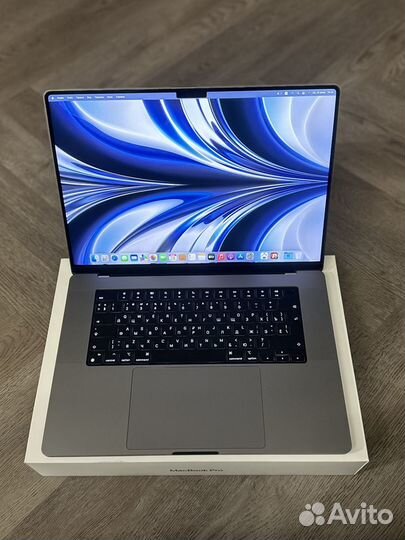 MacBook Pro 16 (2021), 500 ГБ, M1 Pro (10 ядер), RAM 16 ГБ, GPU 16-core