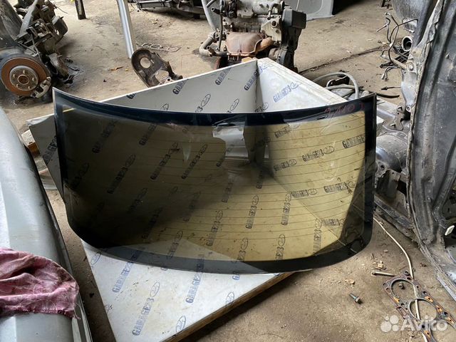 Заднее стекло ваз 2110