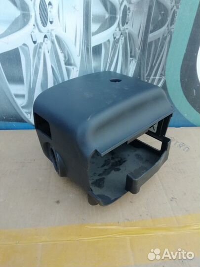 Кожуx рулeвой колонки Chrysler Sebring Dodge Strat