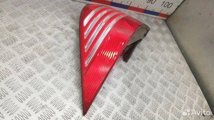 Фонарь задний левый на Mercedes Benz S-class W220