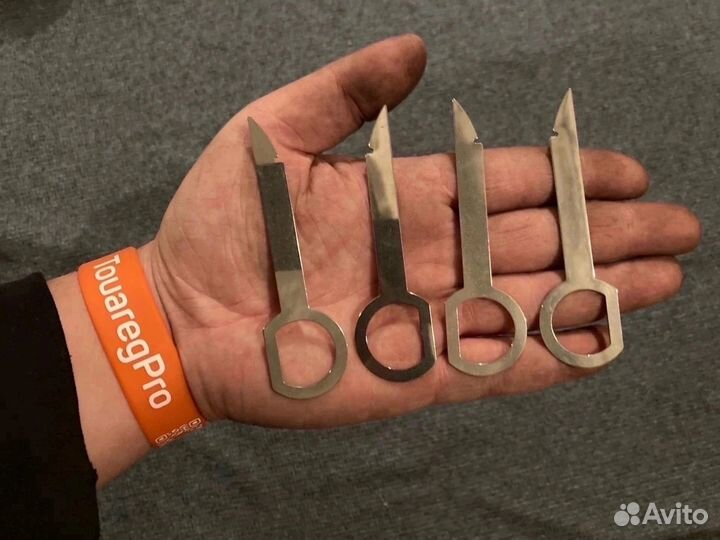 Ключи для снятия магнитолы VW Touareg GP