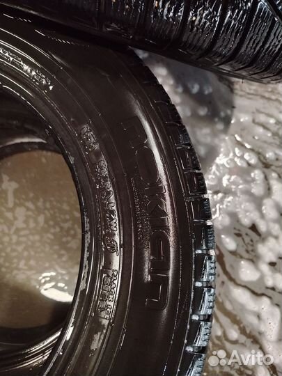 Nokian Tyres Hakkapeliitta R 215/65 R16