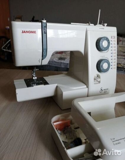 Швейная машина janome 521