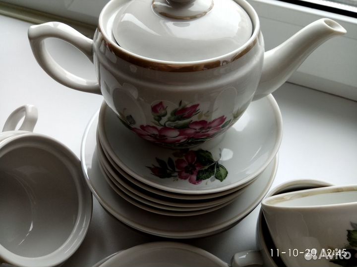 Сервиз чайный, Кувшин-квасник, Салатники винтажные