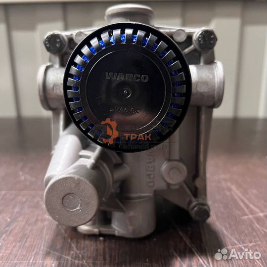 Wabco Ускорительный клапан EBS MB