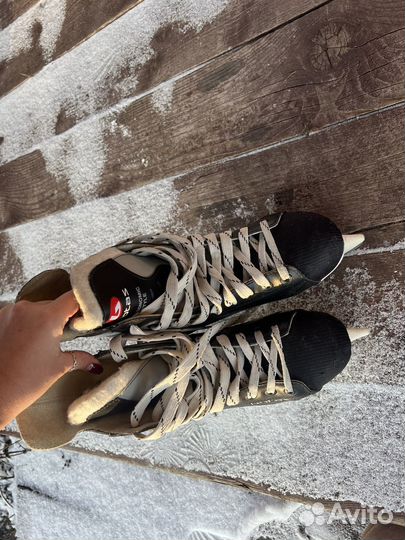 Коньки хоккейные Botas 40 размер