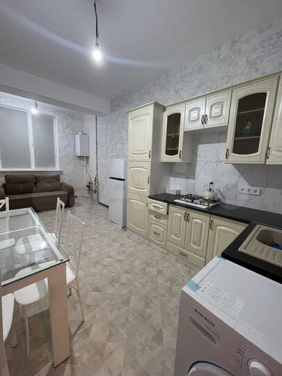 2-к. квартира, 65 м², 9/12 эт.