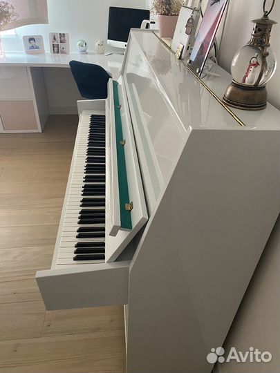 Фортепиано Красный Октябрь