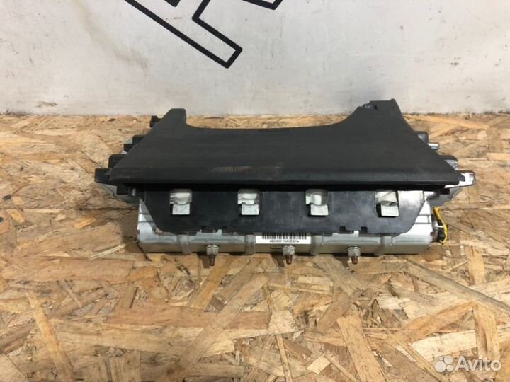 Подушка безопасности в колени Mitsubishi Asx 1