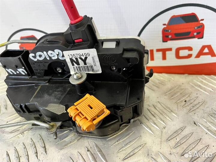 Замок двери передней правой Chevrolet Orlando