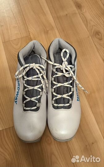 Лыжные ботинки nordway 37, 39