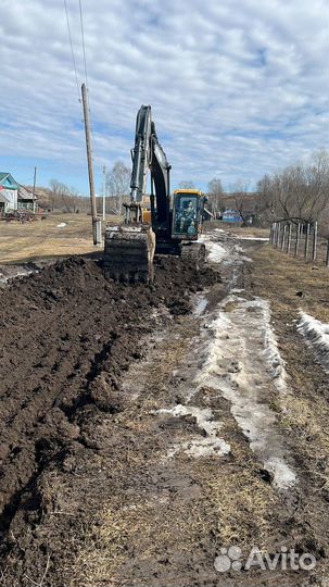Услуги гусеничного экскаватора