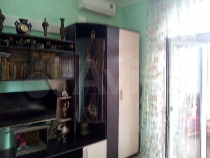 7-к. квартира, 200 м², 1/2 эт.