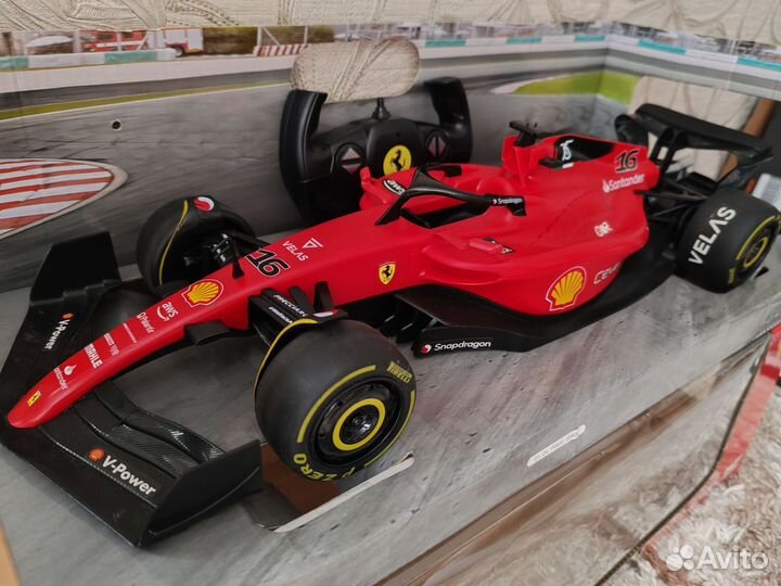 Машинка на радиоуправлении большая