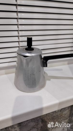 Гейзерная кофеварка