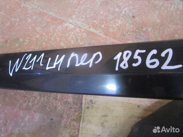 Молдинг двери переднй левой Mercedes Benz W211 E-K